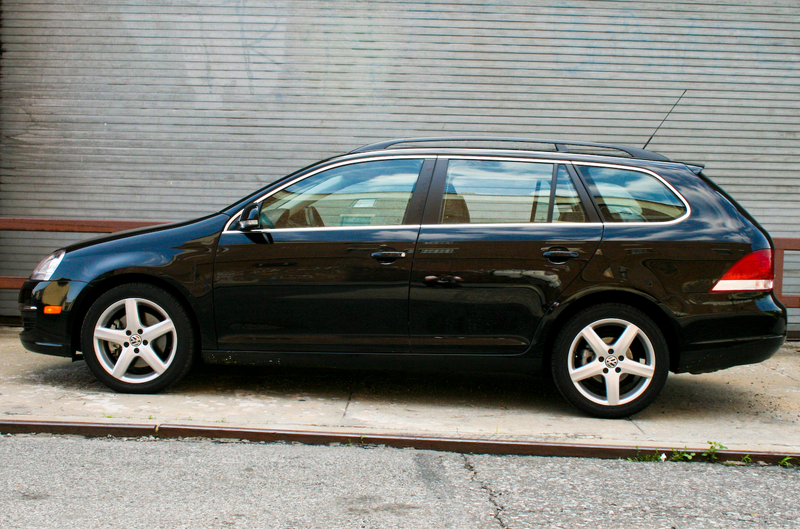Illustration for article titled 2009 VW Jetta SportWagen TDI, Part One